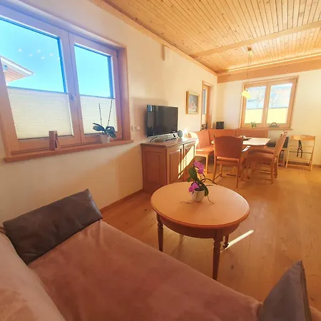 Naturlogis Allgaeu - Nachhaltige Im Bio-lehmhaus, Allergikerfreundlich, Terrasse Mit Bergblick, Inkl Koenigscard Apartment *