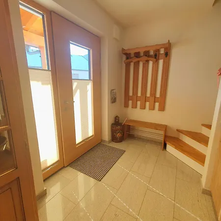 Appartement Naturlogis Allgaeu - Nachhaltige Im Bio-lehmhaus, Allergikerfreundlich, Terrasse Mit Bergblick, Inkl Koenigscard Nesselwang