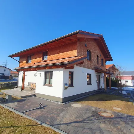Apartment Naturlogis Allgaeu Mit Bergblick Inkl Koenigscard Nesselwang